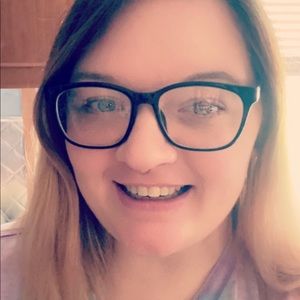 Meet your Posher, Embrie